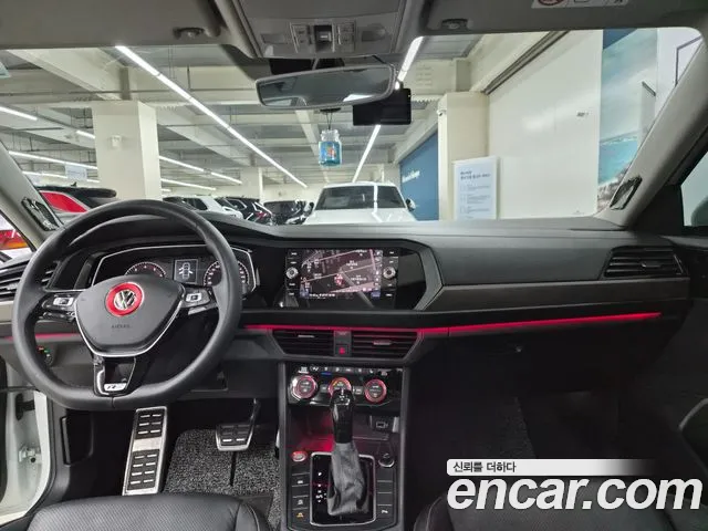 Volkswagen Jetta — интерьер