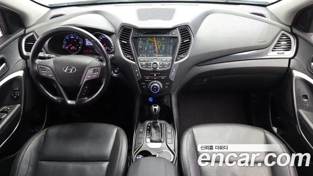 Hyundai Santa Fe — интерьер
