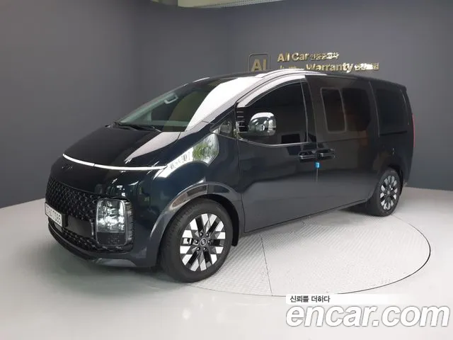 Hyundai Staria