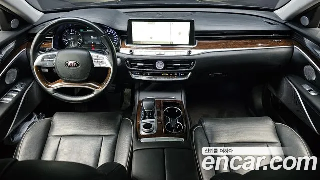 Kia K9 — интерьер
