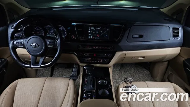 Kia Carnival — интерьер