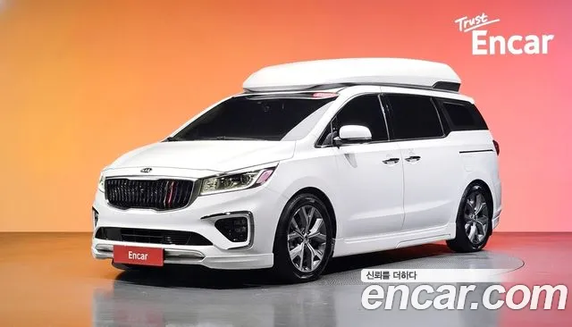 Kia Carnival — экстерьер