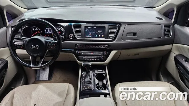 Kia Carnival — интерьер
