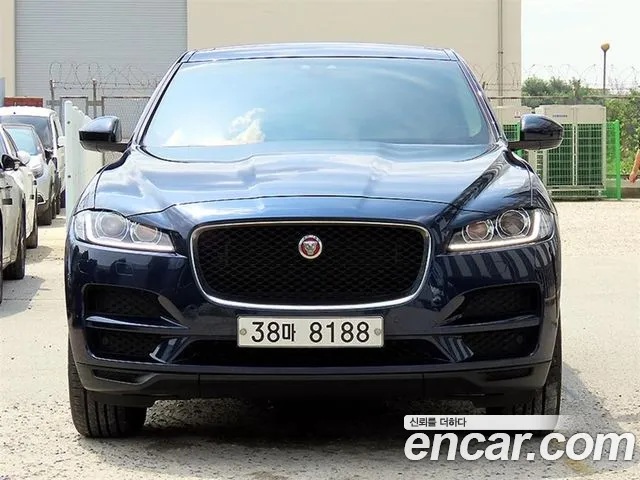 Jaguar F-Pace
