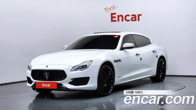Maserati Quattroporte