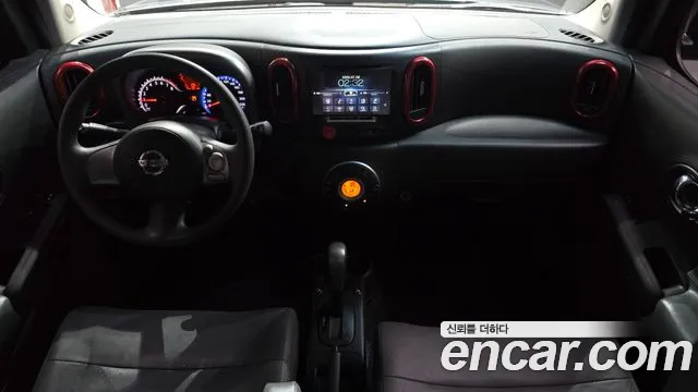Nissan Cube — интерьер