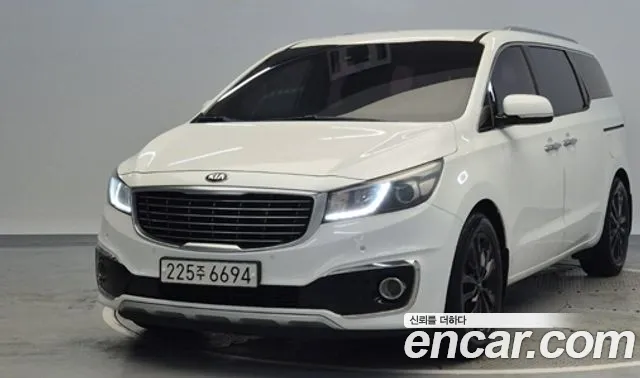 Kia Carnival — экстерьер