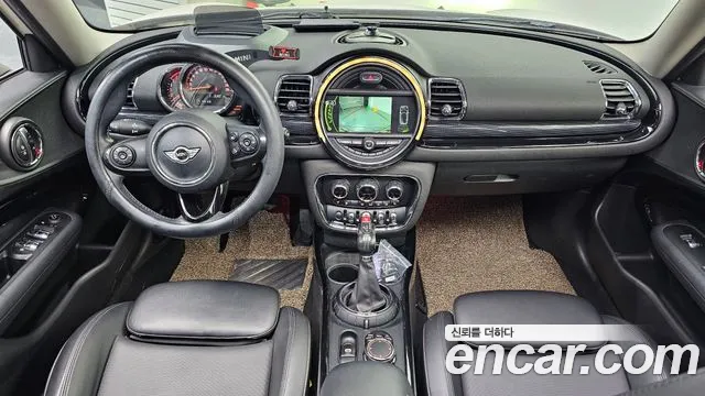 MINI Clubman — интерьер