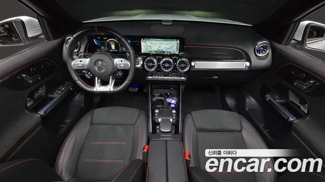 Mercedes-Benz GLB-класс — интерьер