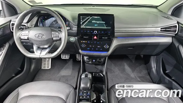 Hyundai Ioniq — интерьер