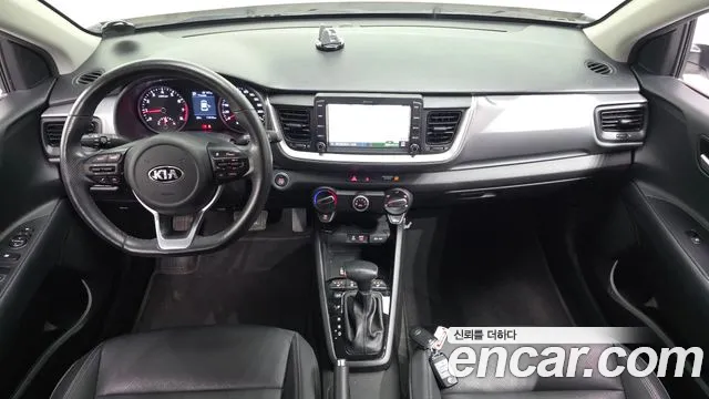 Kia Stonic — интерьер