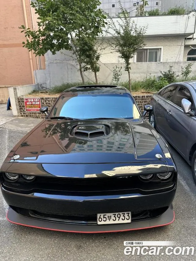 Dodge Challenger