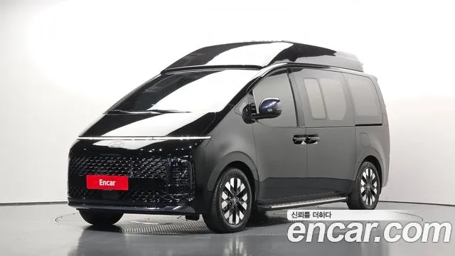 Hyundai Staria