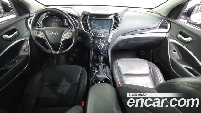 Hyundai Santa Fe — интерьер