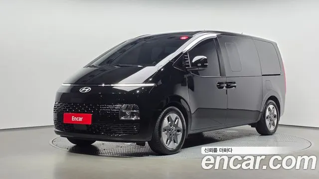 Hyundai Staria