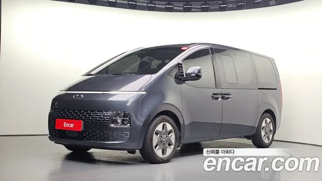 Hyundai Staria