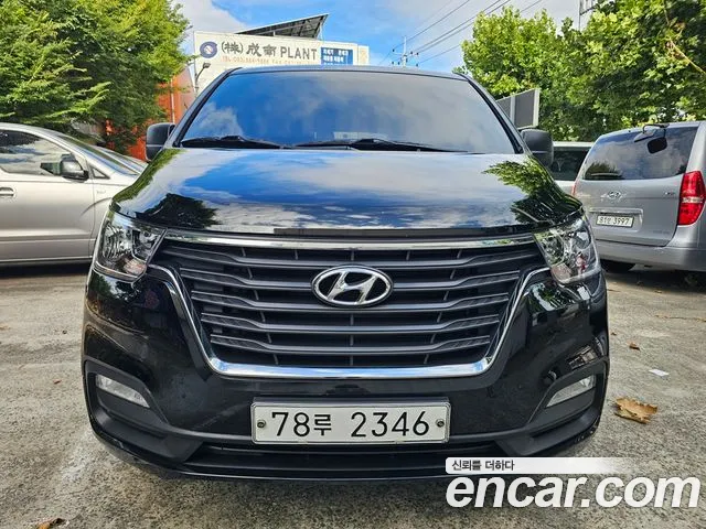 Hyundai Starex