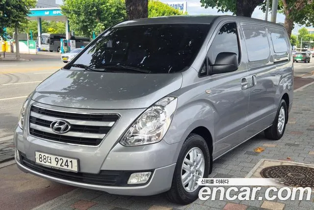 Hyundai Starex