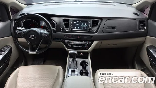 Kia Carnival — интерьер