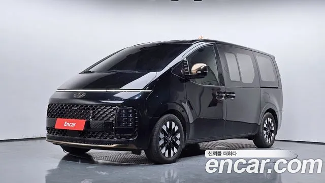 Hyundai Staria