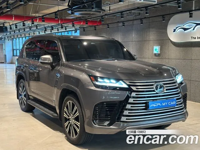 Lexus LX — экстерьер