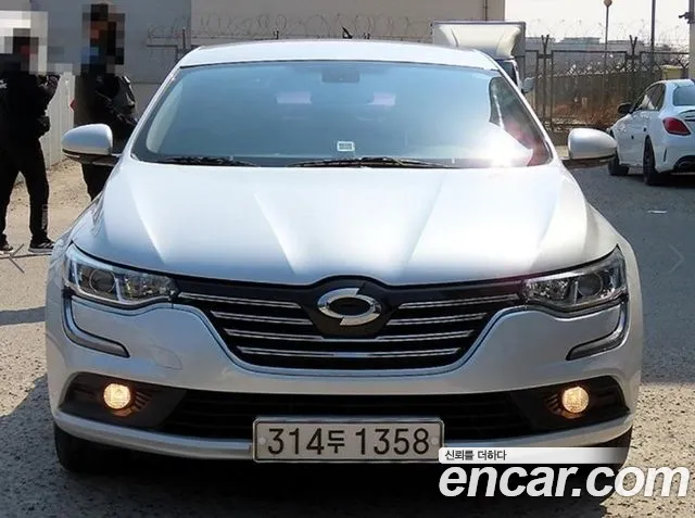 Renault Korea SM6