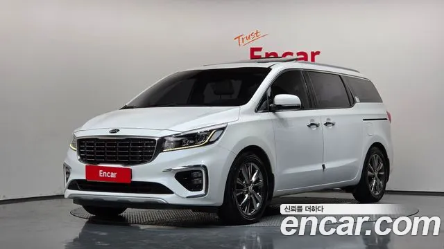 Kia Carnival — экстерьер