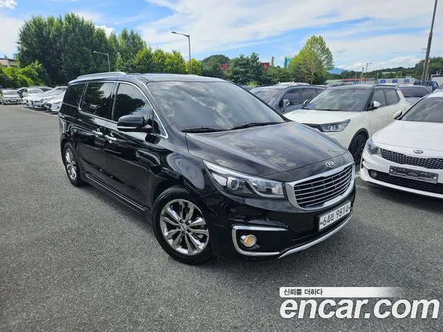 Kia Carnival — экстерьер