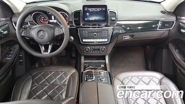 Mercedes-Benz GLS-класс — интерьер