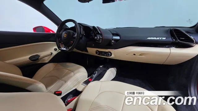 Ferrari 488 — интерьер
