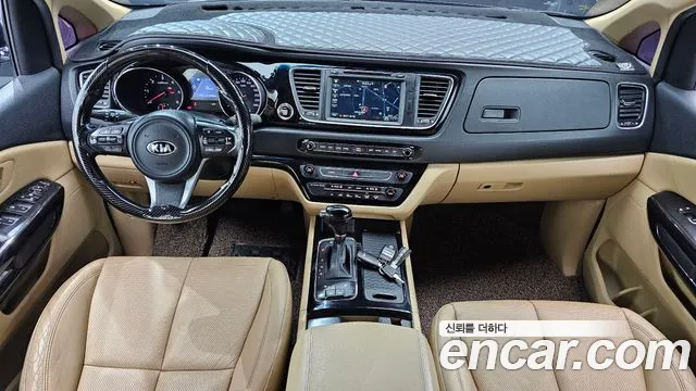 Kia Carnival — интерьер