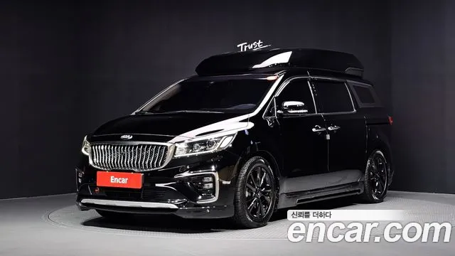 Kia Carnival — экстерьер