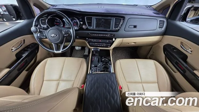 Kia Carnival — интерьер