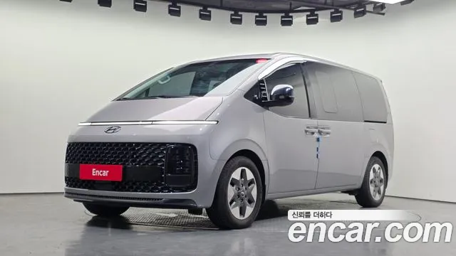 Hyundai Staria