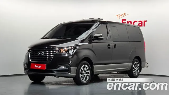 Hyundai Starex