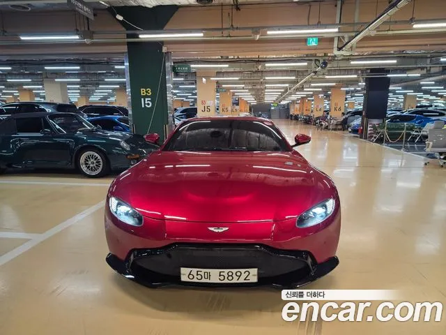 Aston Martin Vantage