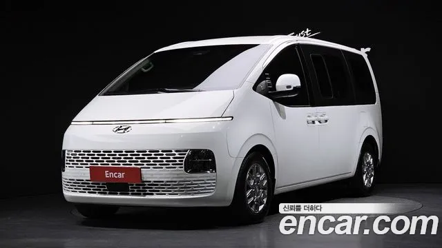 Hyundai Staria