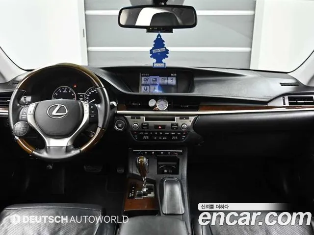 Lexus ES — интерьер