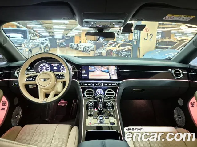 Bentley Continental — интерьер