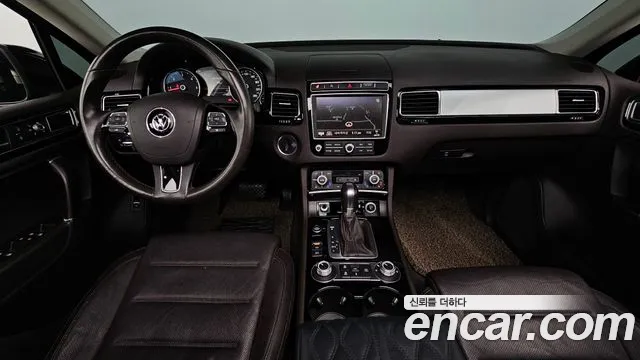 Volkswagen Touareg — интерьер