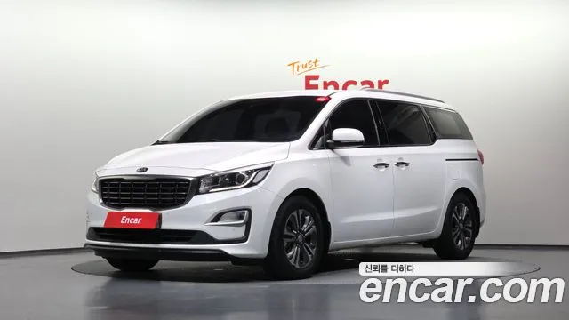 Kia Carnival — экстерьер