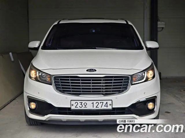 Kia Carnival — экстерьер