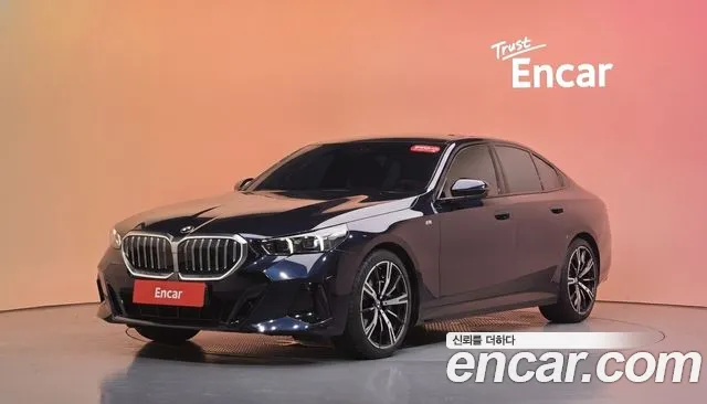 BMW 5 серия — экстерьер