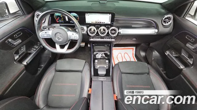 Mercedes-Benz GLB-класс — интерьер