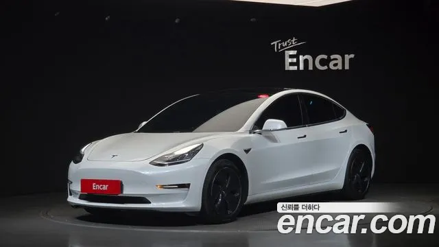 Tesla Model 3 — экстерьер
