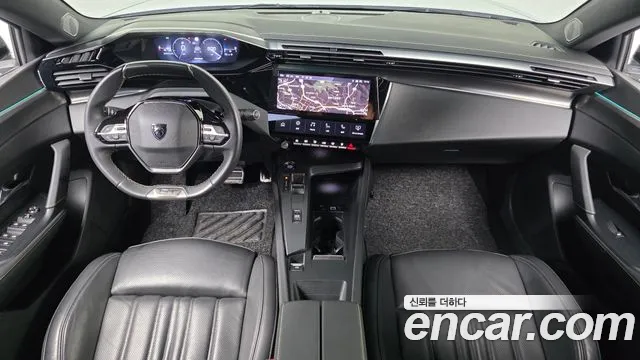 Peugeot 408 — интерьер