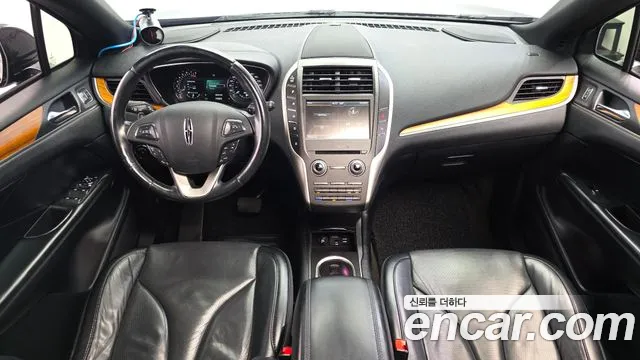 Lincoln MKC — интерьер