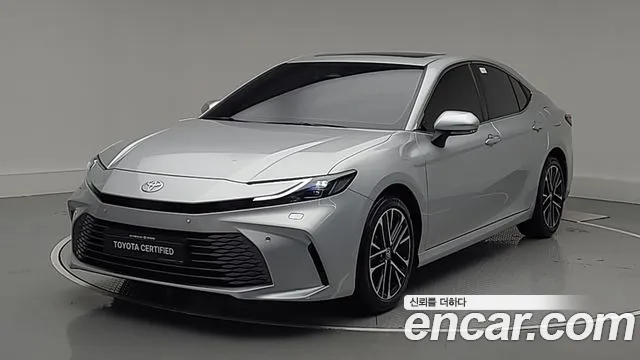 Toyota Camry — экстерьер