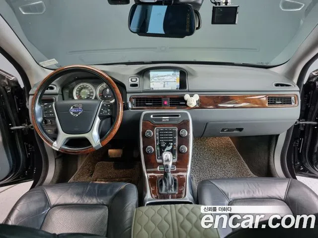 Volvo S80 — интерьер