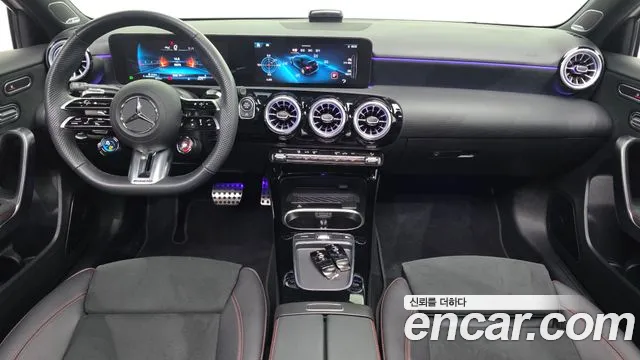 Mercedes-Benz A-класс — интерьер